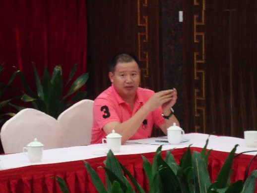 郑甘澍主任做科研工作报告